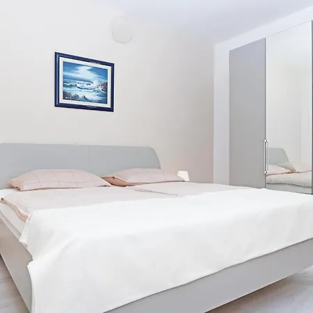 Apartment Awesome In With House Sea View