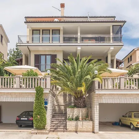 Apartment Awesome In With House Sea View